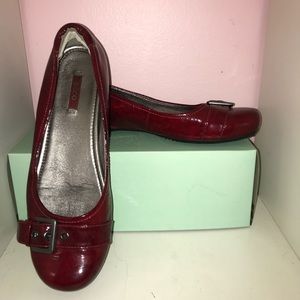Ecco: Red Flats